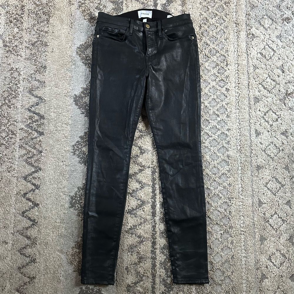 Frame Black Le Skinny De Jeanne 27